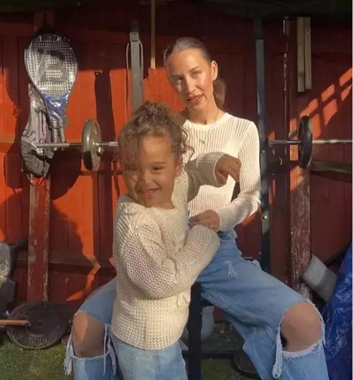 Survivor Efecan Dianzenza’dan Şok Edici İtiraf: “Hayatımın En Büyük Hatası”
