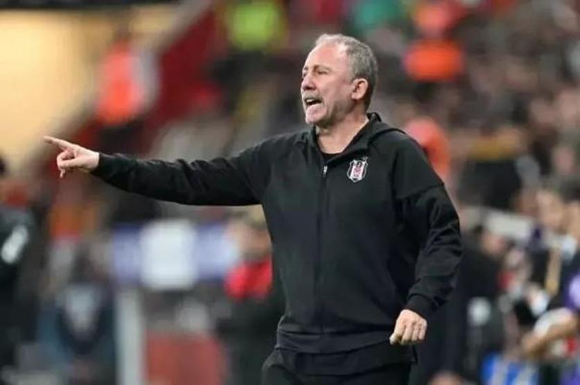 Hülya Avşar’dan Sergen Yalçın’a Tam Destek “Beşiktaş’ın Başında Olması Gereken Kişi O”