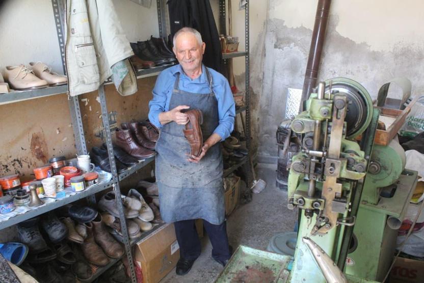 55 yıllık emek: Ahmet Usta, 85 ylılık makinesiyle mesleğini yaşatıyor