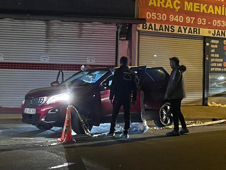 Büyükçekmece’de dehşet gecesi: Önce sevgilisini, sonra iki arkadaşını öldürdü Katliamların detayları ortaya çıktı