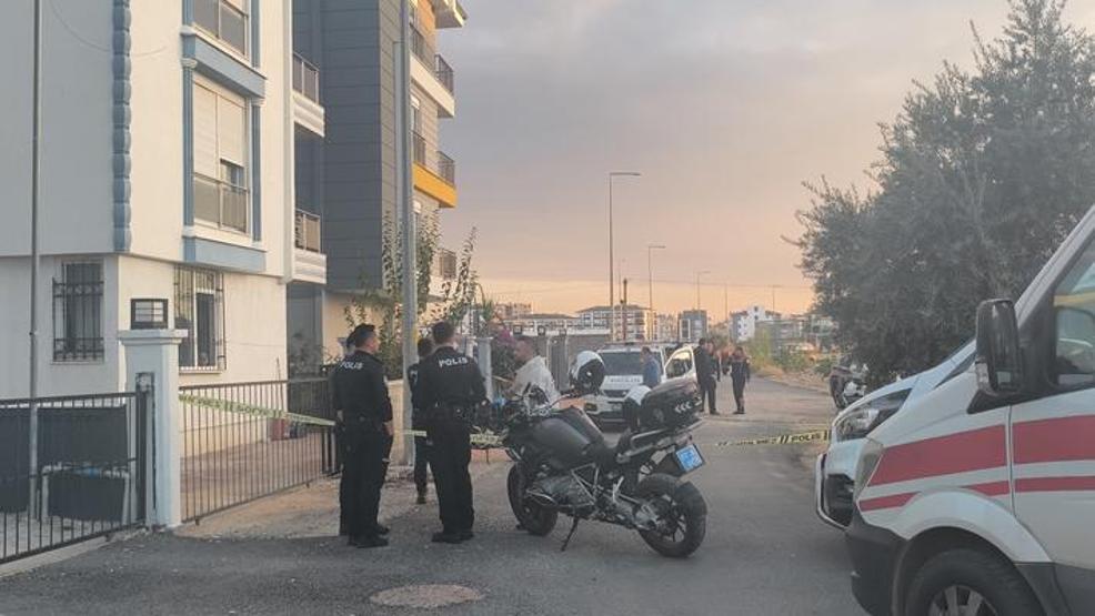 Antalyada koca dehşeti: Eşi ve 2 çocuğunu tabancayla öldürdü