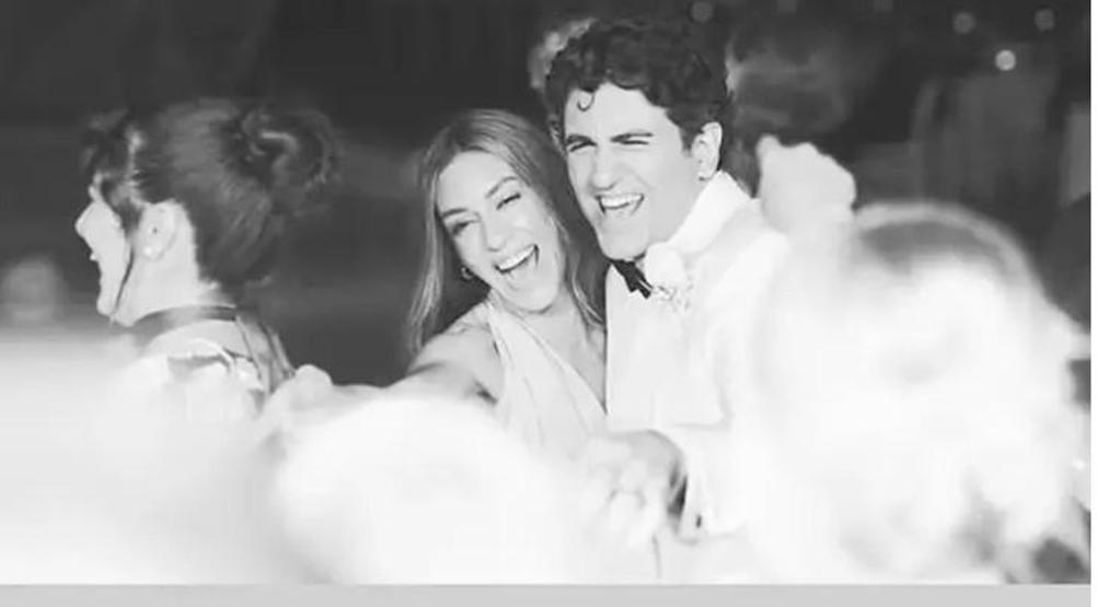 Sinem Kobal’dan Düğün Sonrası Sürpriz Paylaşım Kardeşi Kerem Kobal’ın Nikâhından Yeni Kareler
