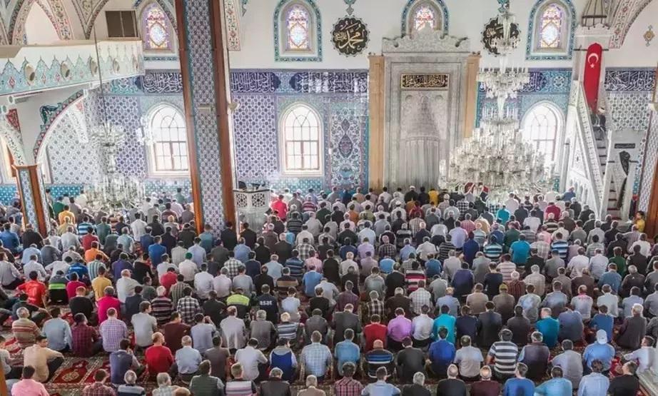 DİYANET CUMA NAMAZI SAATLERİ 21 KASIM 2025 | Ankara, İzmir, İstanbulda Cuma Namazı Saat Kaçta
