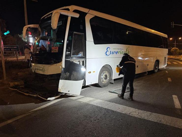 Nevşehirde feci kazada kişi hayatını kaybetti Otomobil bu hale geldi