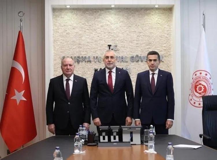 ASGARİ ÜCRET 2026 YÜZDE 20, 30, 40 ZAM SENARYOLARI Milyonların gözü bu haberde 2026da asgari ücret ne kadar olacak, ne zaman açıklanır, yüzde kaç zam gelir