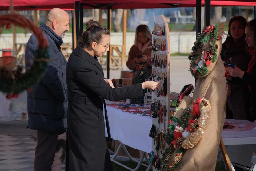 Kadınlardan, SMAlı Rüzgar bebek için yardım panayırı