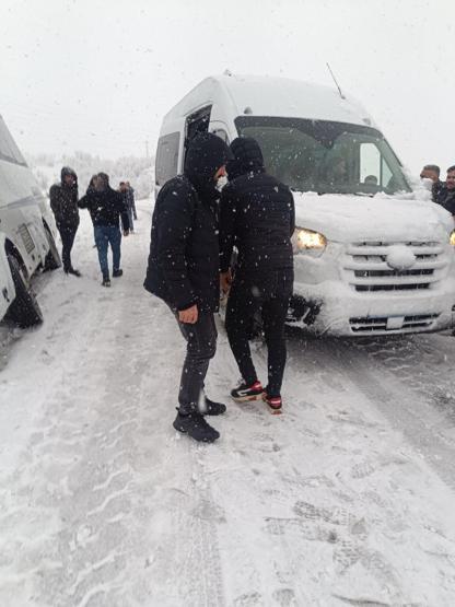 Siirte beyaz esaret: 45 köy yolu ulaşıma kapandı