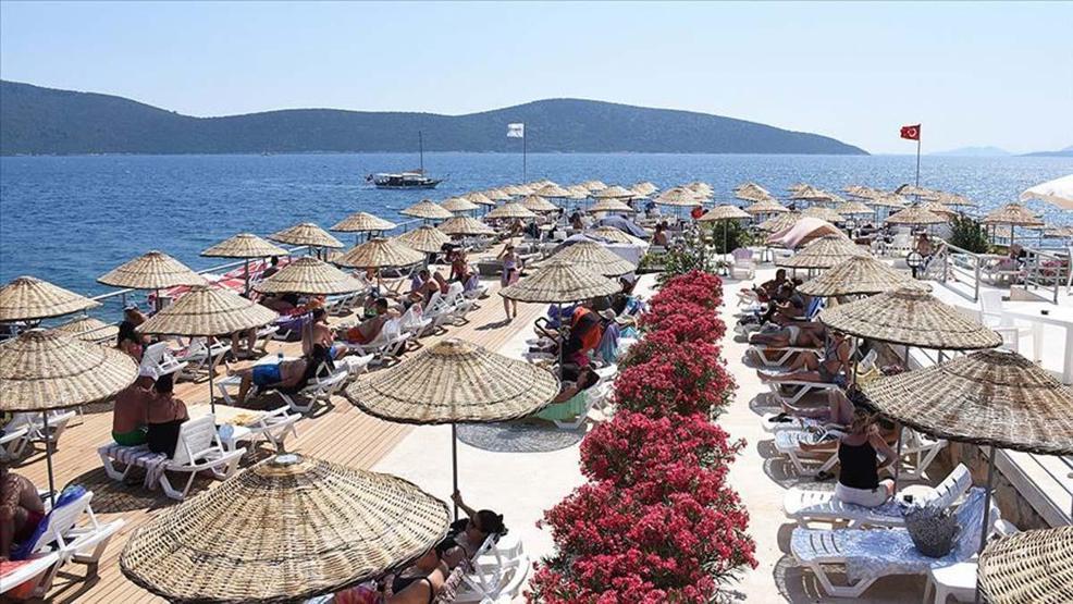 Halk Plajlarına Rekor İlgi 3 Milyon 252 bin 769 Kişi Denize Ücretsiz Ulaştı