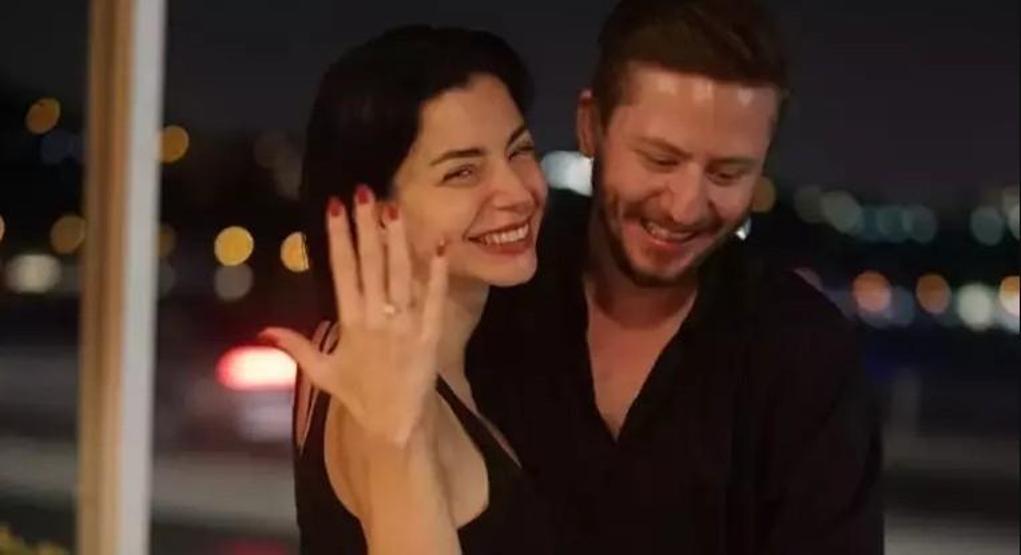 Merve Boluğur’dan kafa karıştıran paylaşım Yeni bir aşka mı adım atıyor
