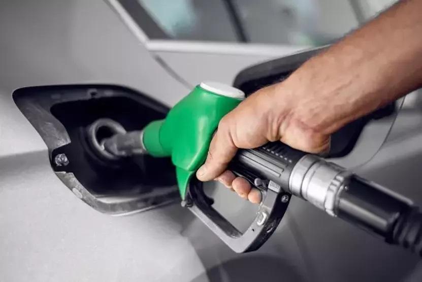 BENZİN, MOTORİN, LPG AKARYAKITA ÖTV ZAMMI 1 OCAK 2026 | Zam sonrası benzin ne kadar, motorin kaç TL Ankara, İzmir, İstanbul akaryakıt fiyatları
