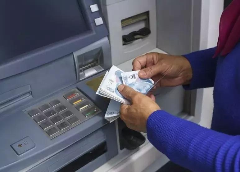 EMEKLİ MAAŞI ZAMMI 2026 SSK , BAĞKUR 16.881 TL, 18.000 TL ALANLAR İÇİN HESAPLAMA TABLOSU 2026da emekli maaşı ne kadar olacak, yüzde kaç zam gelecek