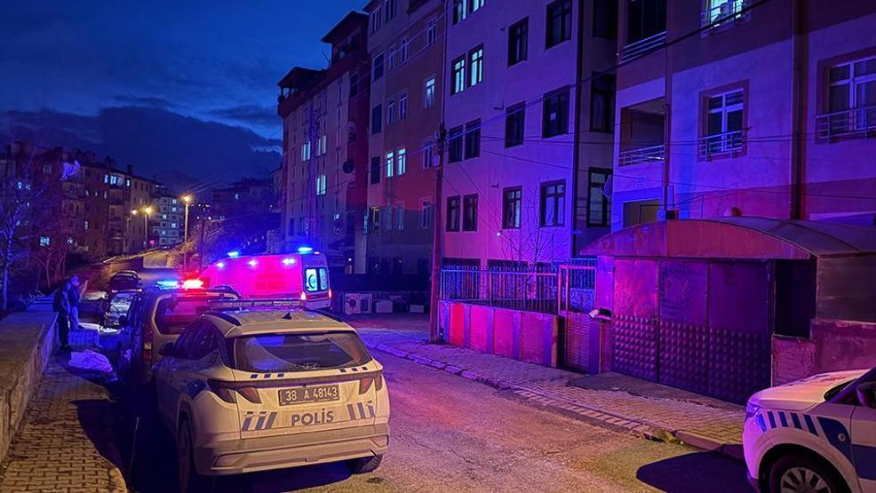 Kayseride cinayet: Erkek arkadaşını banyoda bıçakladı