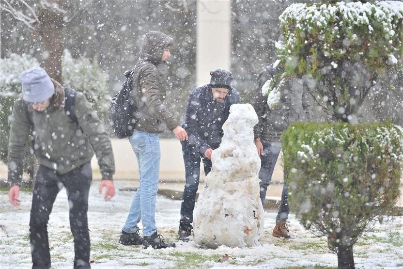 METEOROLOJİ ALARM VERDİ 13 il için sarı kodlu uyarı: Kar, don ve buzlanma geliyor