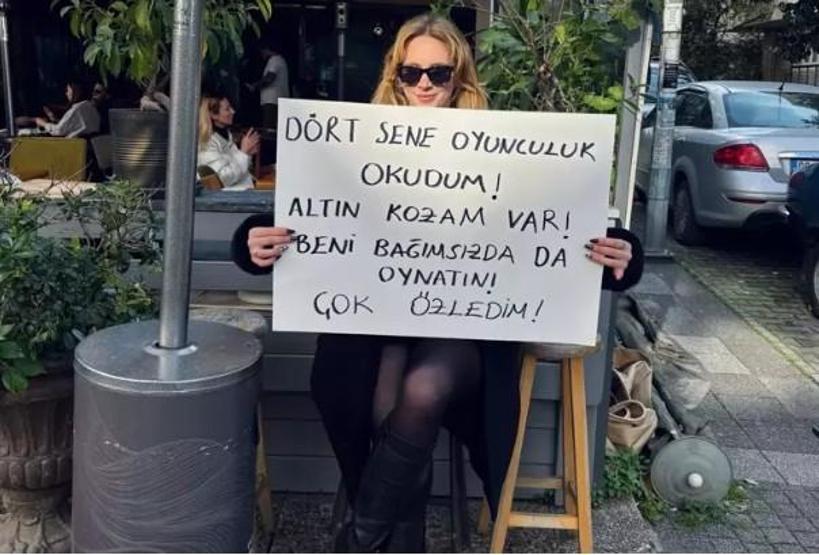 Hayal Köseoğlu, Dizisi Final Yaptıktan Sonra Sokakta Pankart Açarak Rol İstedi