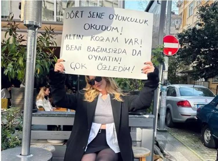 Hayal Köseoğlu, Dizisi Final Yaptıktan Sonra Sokakta Pankart Açarak Rol İstedi