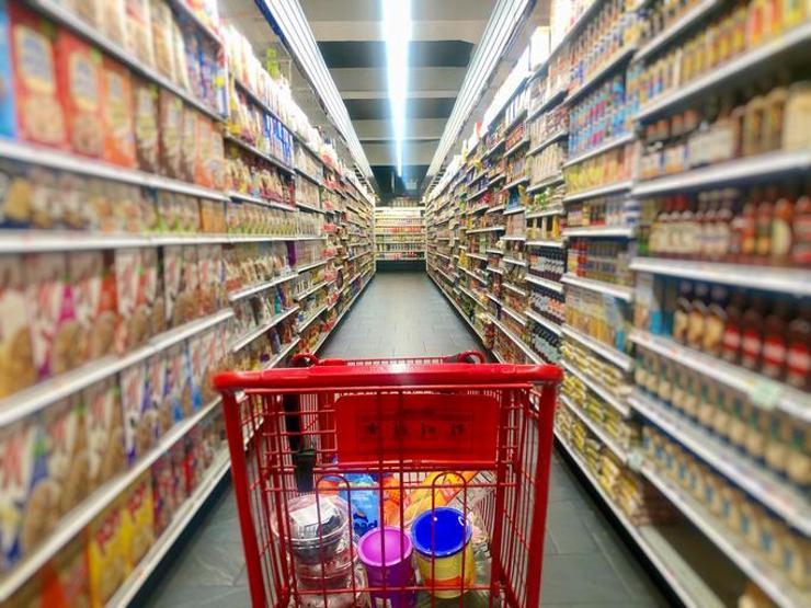 Fırsatçılar Ramazan öncesi harekete geçti Gıda fiyatları uçtu: Marketlerde yüzde 40’a varan artış