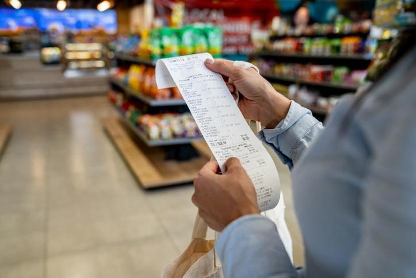 Fırsatçılar Ramazan öncesi harekete geçti Gıda fiyatları uçtu: Marketlerde yüzde 40’a varan artış