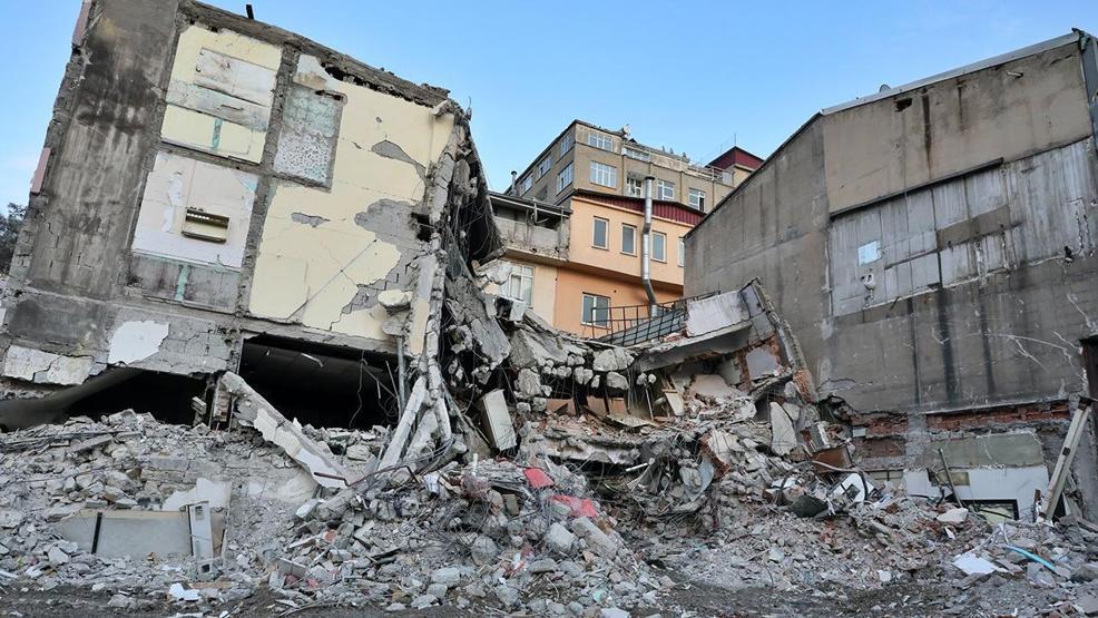 6 ŞUBAT DEPREMİNDE KAÇ KİŞİ ÖLDÜ 6 Şubat 2023 Kahramanmaraş Depremleri Kaç Şiddetinde Oldu, Saat Kaçta Deprem Kaç Dakika Sürdü İşte Deprem Felaketine Dair Tüm Detaylar...