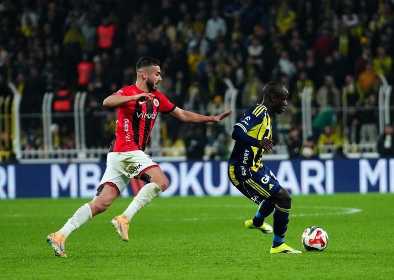 Fenerbahçe maçı sonrası Gençlerbirliğinde Oğulcan Ülgüne övgü: Hemen ödül verilmeli