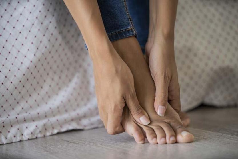 Karaciğer Hastalıklarının Alarm Sinyalleri Ciltteki Bu Değişikliklere Dikkat: Kuruyan Cilt, Çatlayan Ayaklar, Geceleri Artan Kaşıntı...