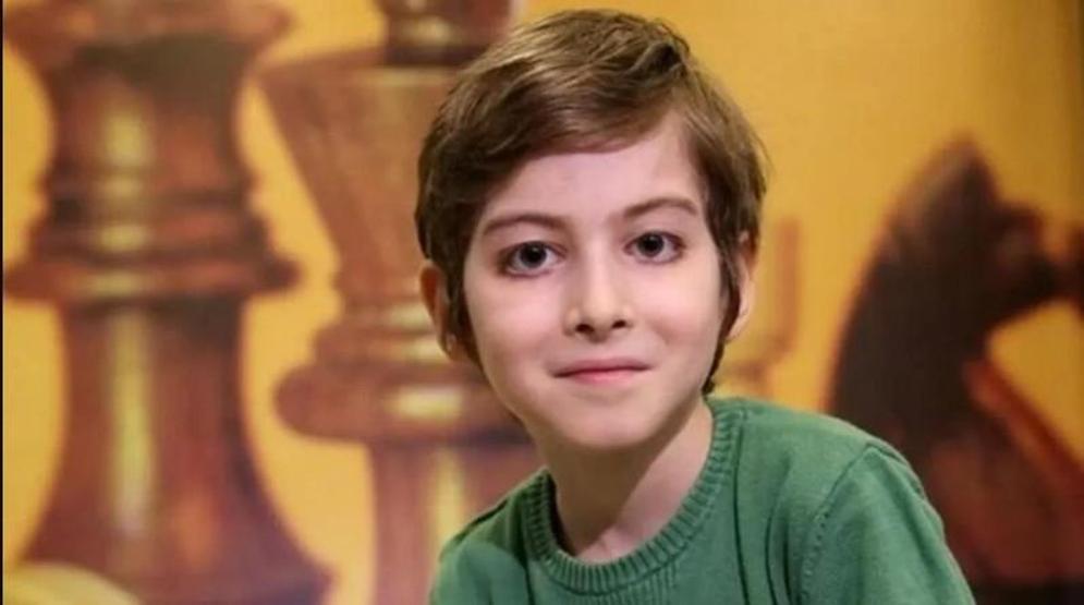 Filozof Atakan geri döndü 6 yıl sonra sanal medyada yeniden içerik üretecek