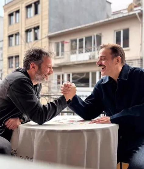Karaciğer Nakli Olan Ufuk Özkandan Donörü Salih Kıvırcıkla Yeni Paylaşım: Yeni Gelmedik, Geri Geldik