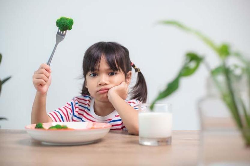 Çocuğunuz Yemek Yemiyor mu Renkli Sunumlar ve Ailece Sofrada Geçirilen Zamanla İştahı Artırın