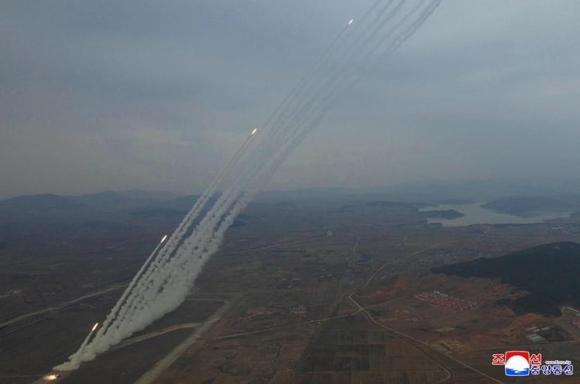 Kuzey Koreden gövde gösterisi: Kim tatbikata katıldı