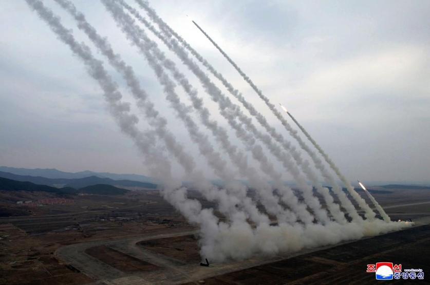 Kuzey Koreden gövde gösterisi: Kim tatbikata katıldı