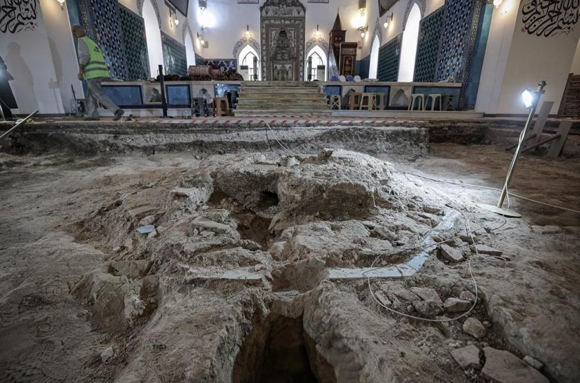 Bursa’daki 2. Murad Camisi’nde 600 yıllık havuz kalıntısı bulundu