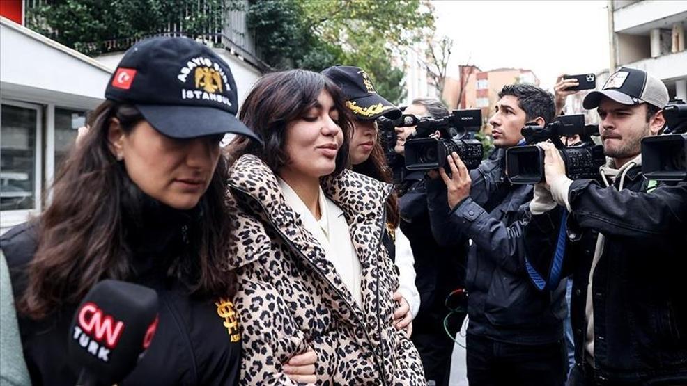 Dolandırıcılık davasında karar: Bahar Candana hapis cezası