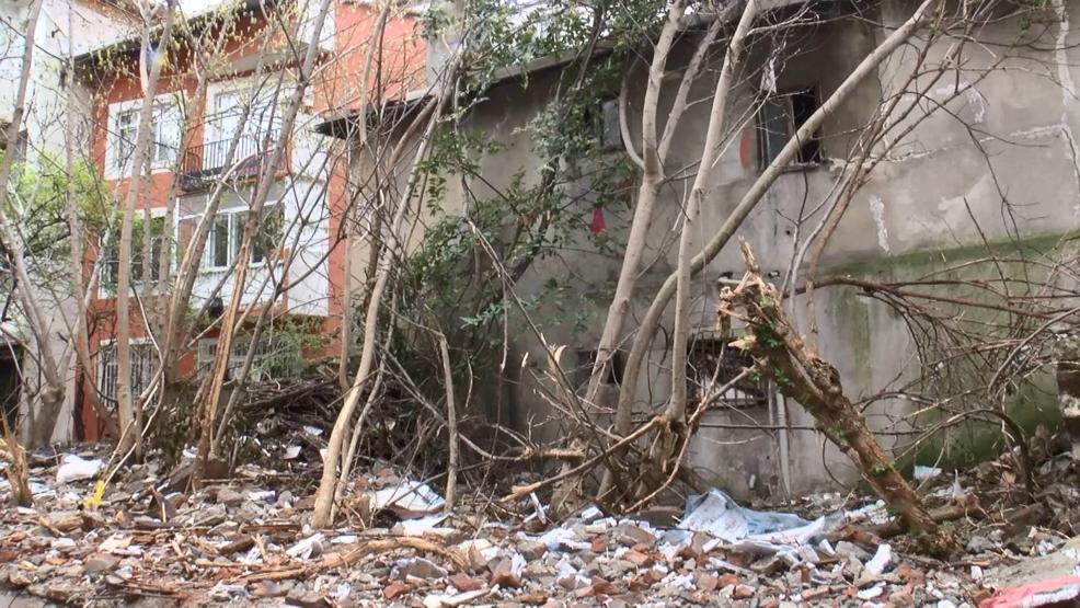 İstanbulun göbeğinde define avına suçüstü: 3 gözaltı