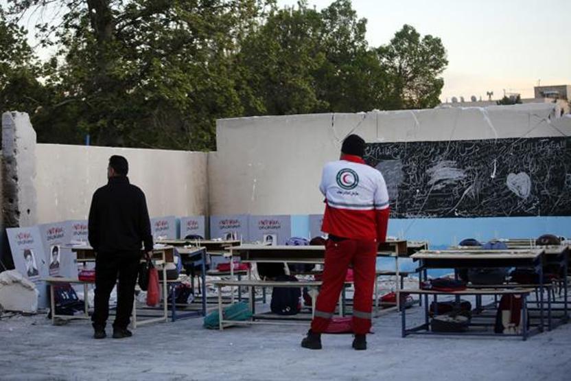 Savaşın ilk kurbanları İranda hayatını kaybeden öğrenciler anıldı