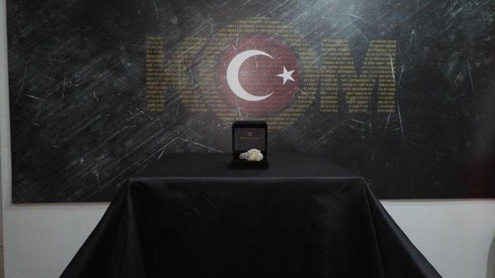 İstanbul’da film gibi operasyon 80 karatlık dev pırlanta yakalandı