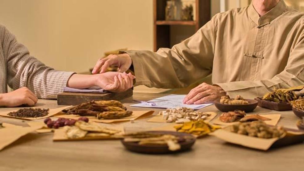 Hindistan Kökenli 5 Bin Yıllık Şifa Sistemi: Yalnızca Tedavi Etmiyor, Hastalıkları da Önlüyor Yorgunluk, Sindirim Problemleri, Alerjik Reaksiyonlar ve Zihinsel Dalgalanma... Etkileri Şoke Etti