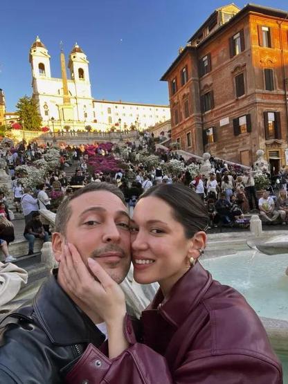 İtalya’da Aşk Turu: Oğuzhan Koç, Hazal Subaşı’nın Doğum Gününü Roma’da Unutulmaz Bir Sürprizle Kutladı