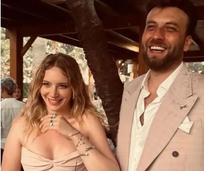 Hayal Köseoğlu ve Nezir Çınarlı nişanlandı Evlilik yolunda ilk adımı attılar