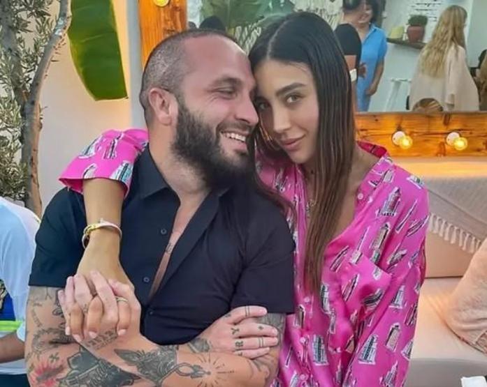 Özlem Ada Şahin’den karnı burnunda yeni poz Üçüncü bebek heyecanı büyüyor
