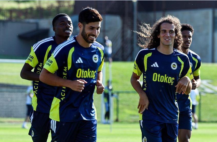 Fenerbahçe’de hazırlıklar sürüyor