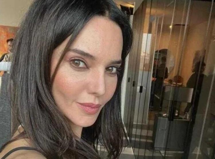 Hande Ataizi Bodrum’da Tatil Sezonunu Açtı
