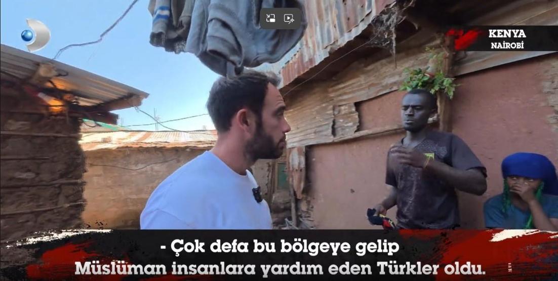 KURALSIZ SOKAKLARDA ARDA GÜLER SEVGİSİ