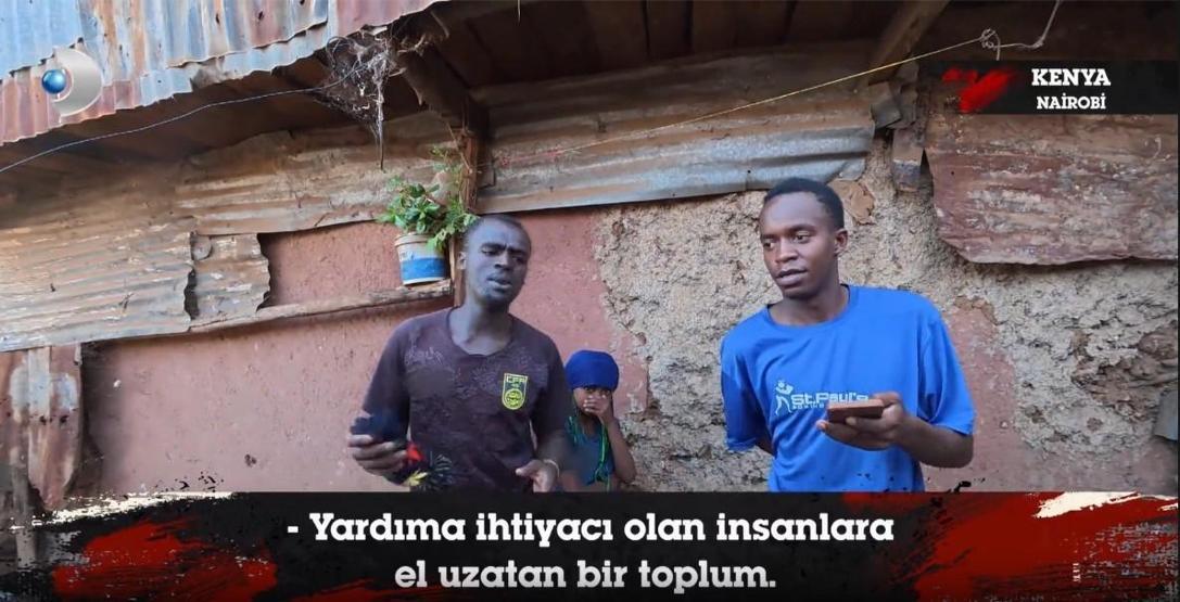 KURALSIZ SOKAKLARDA ARDA GÜLER SEVGİSİ