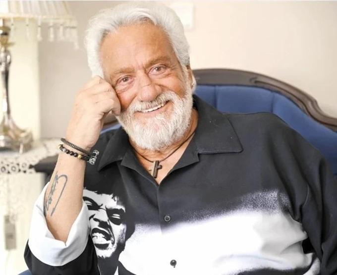 1963 yazı; filtresiz, sakalsız, bronz Fedonun gençlik haline bakın ‘Zeus bunu kıskandı’