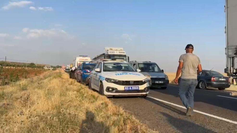 Tarım işçilerini taşıyordu, şarampole devrildi: 22 yaralı