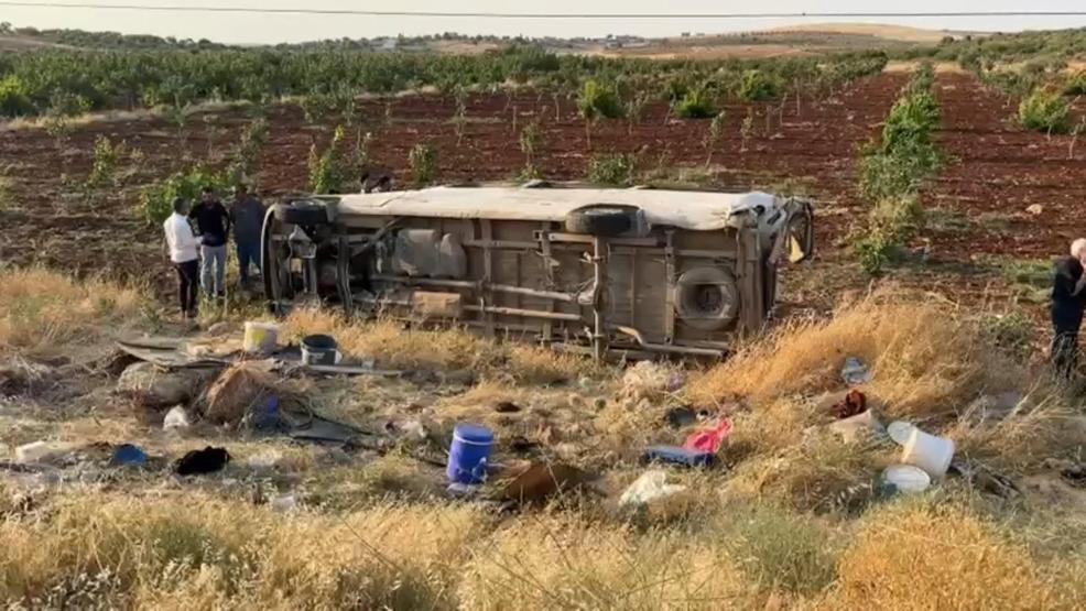 Tarım işçilerini taşıyordu, şarampole devrildi: 22 yaralı