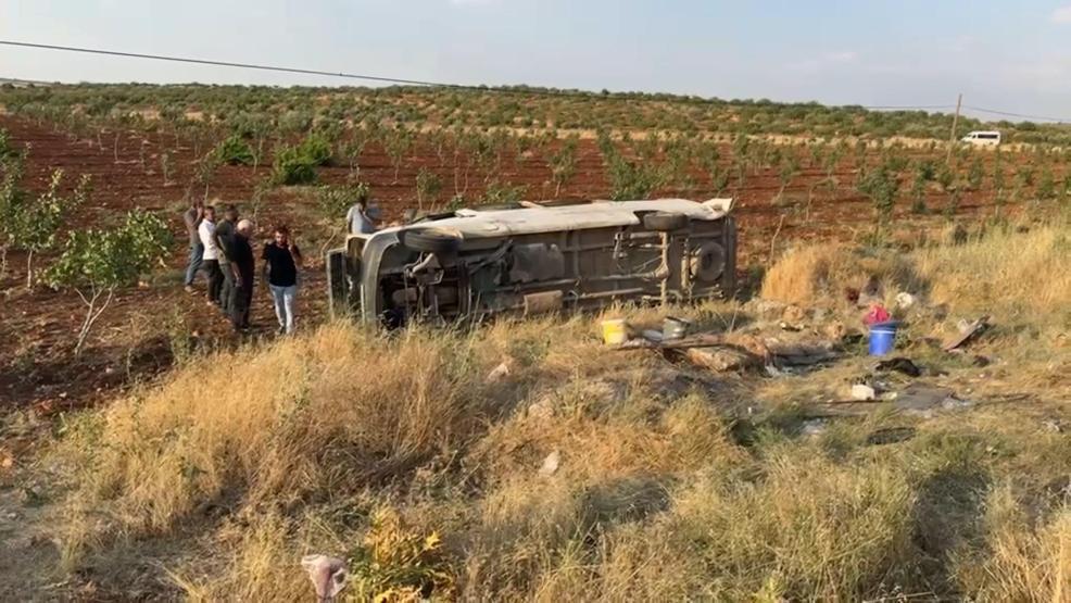 Tarım işçilerini taşıyordu, şarampole devrildi: 22 yaralı
