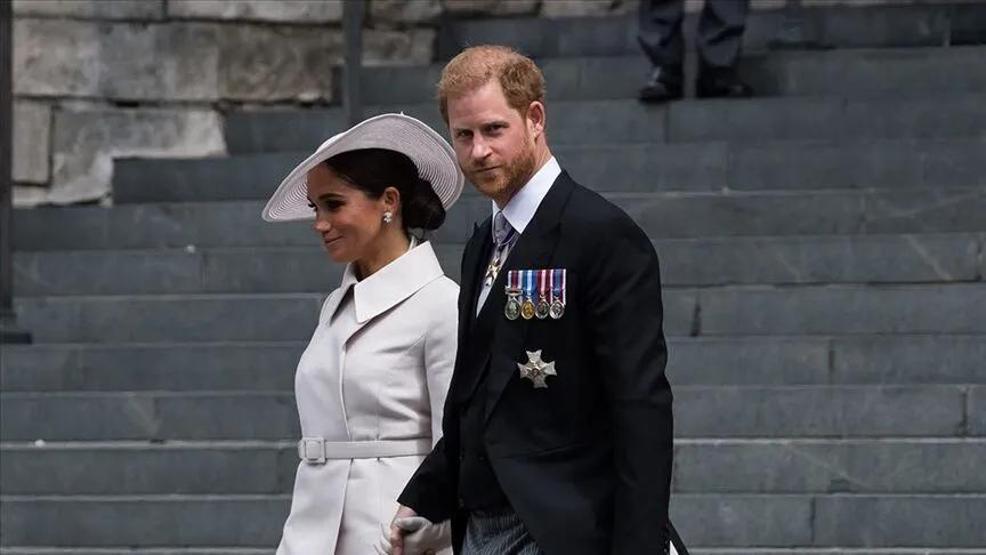 Gidişi gibi dönüşü de olaylı Prens Harry için son dakika şoku: Buckingham kapıları kapattı...