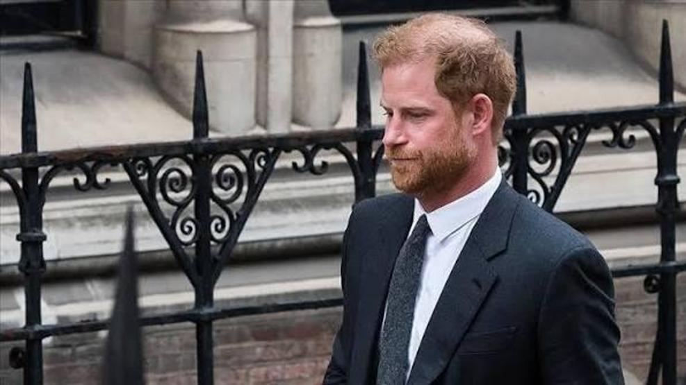 Gidişi gibi dönüşü de olaylı Prens Harry için son dakika şoku: Buckingham kapıları kapattı...
