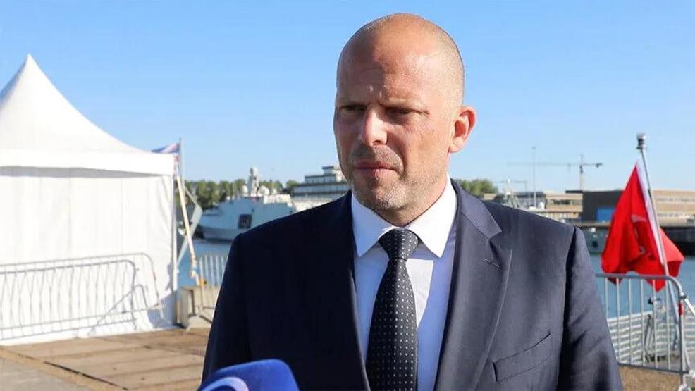 Belçika Savunma Bakanından Trumpa: Kraliçe Meloniyi rahat bırak