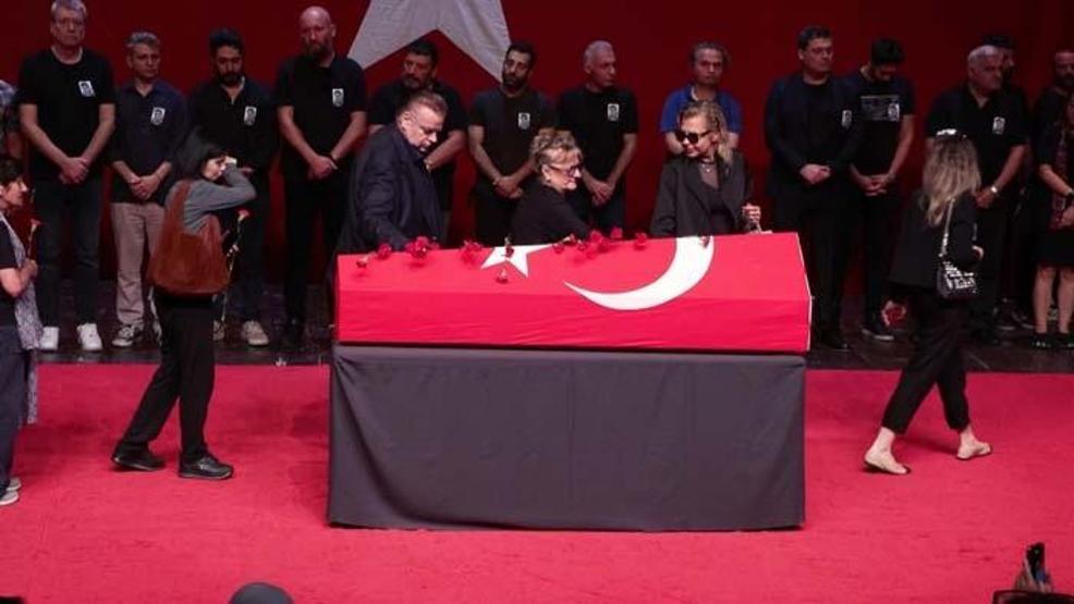 Türk Tiyatrosunun Usta İsmi Zihni Göktaya Son Veda Kızına Bıraktığı Son Mektup Herkesi Ağlattı